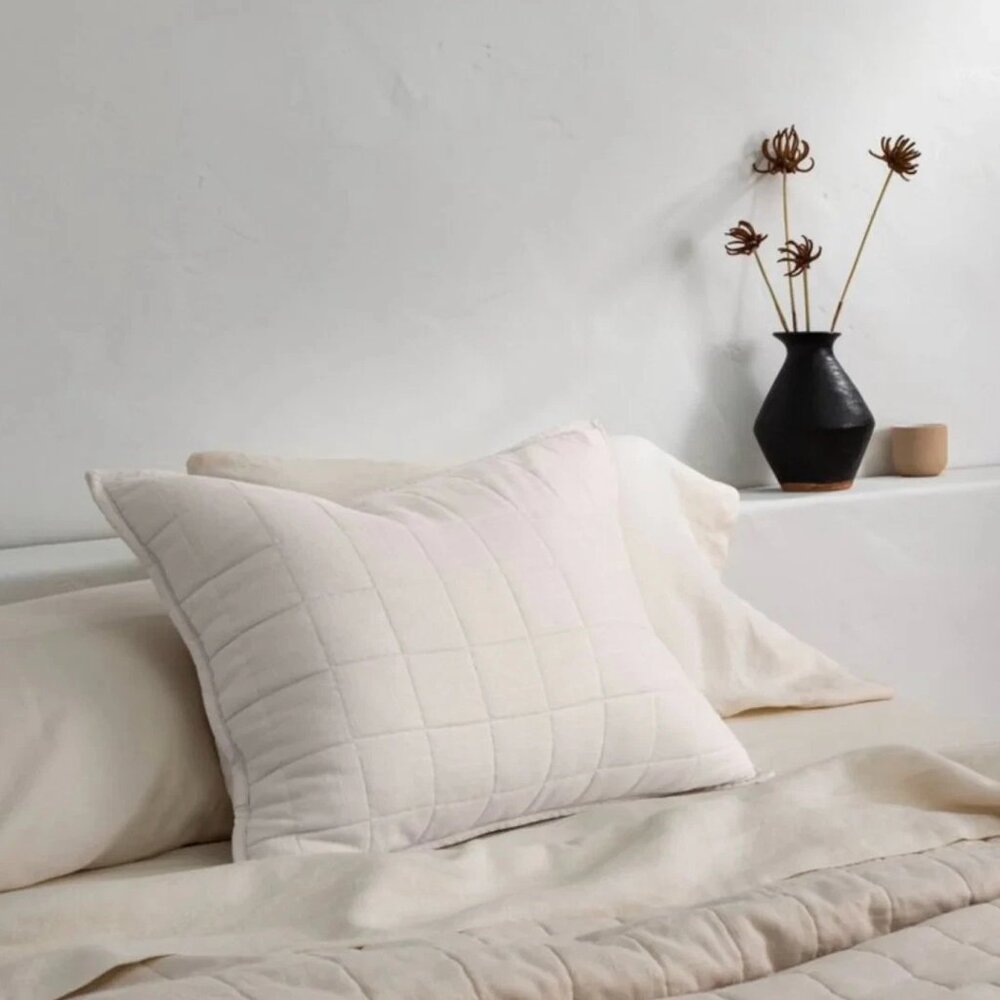 Casaluna Standard Heavyweight Linen Blend Quilt Pillow Sham, Great Condition